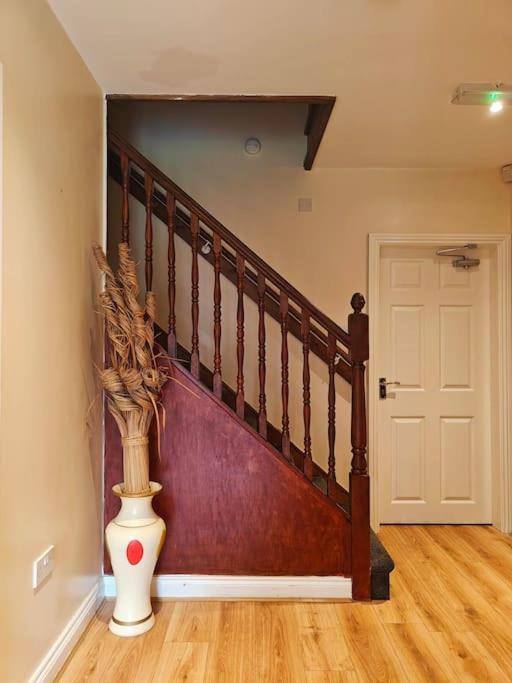 Апартаменты Luxury 5-Bed House Near Nec & Bhx Солихалл Экстерьер фото